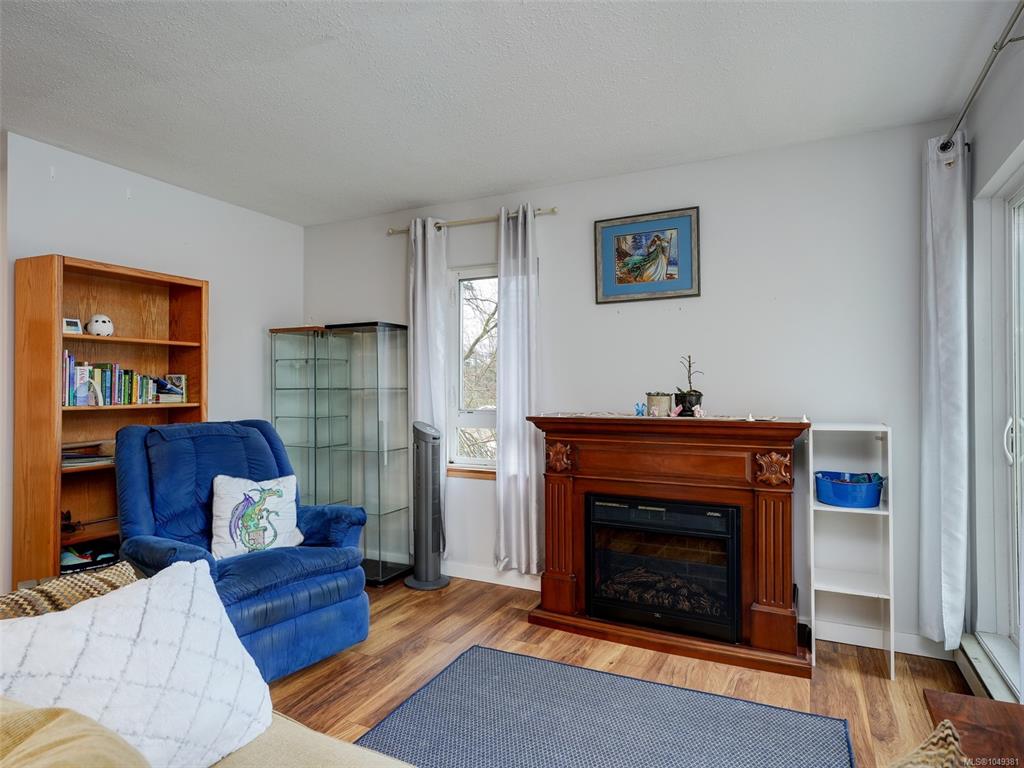 Fourth View of 3258 Alder St, Alder Manor, Saanich, BC, V8X 1P3
