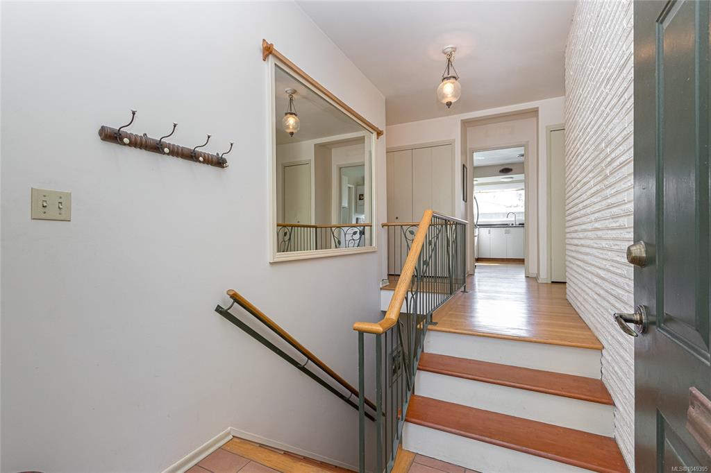 Fourth View of 1030 Joan Cres, Victoria, BC, V8S 3L5