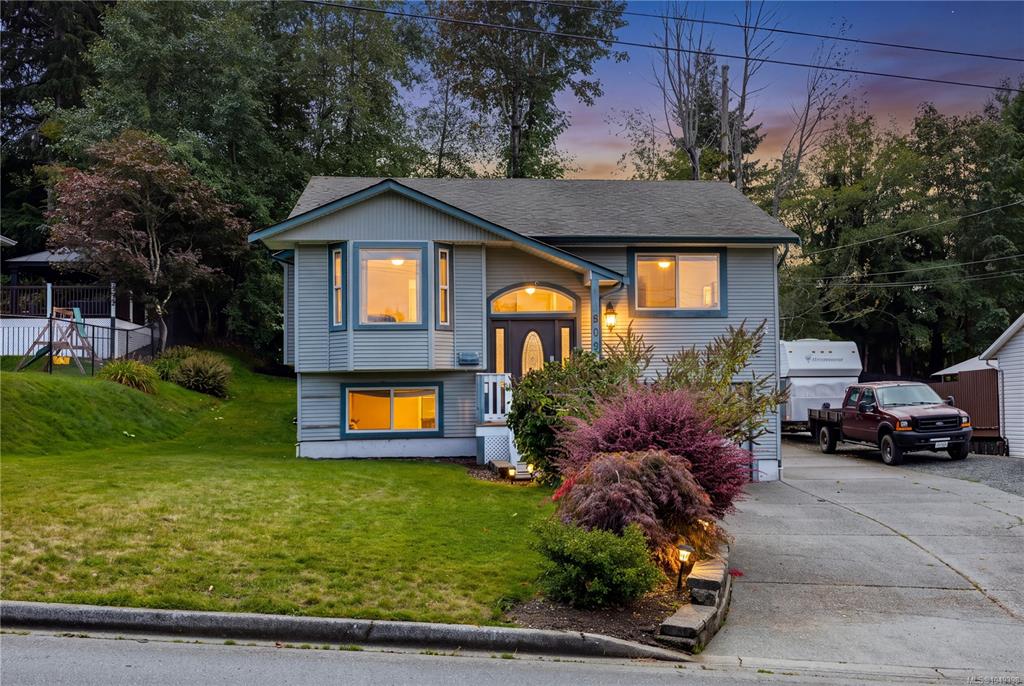 809 Willowcrest Rd, 1049398, BC,