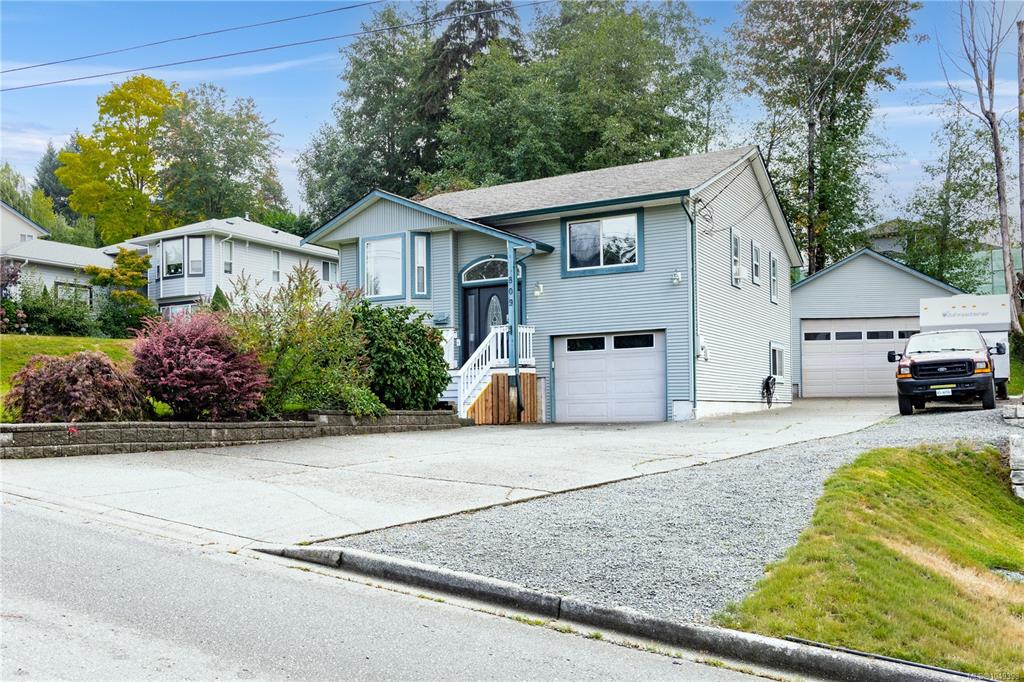 Fourth View of 809 Willowcrest Rd, Campbell River, BC, V9W 5L1