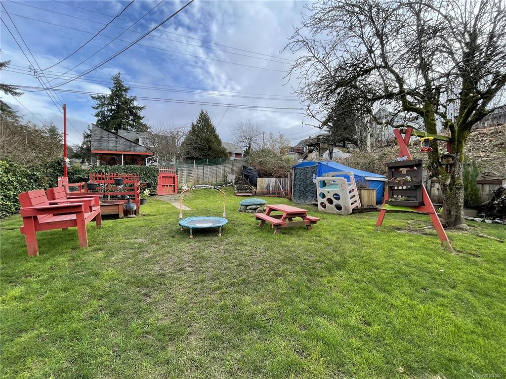 Third View of 3351 4th Ave, Port Alberni, BC, V9Y 4G6