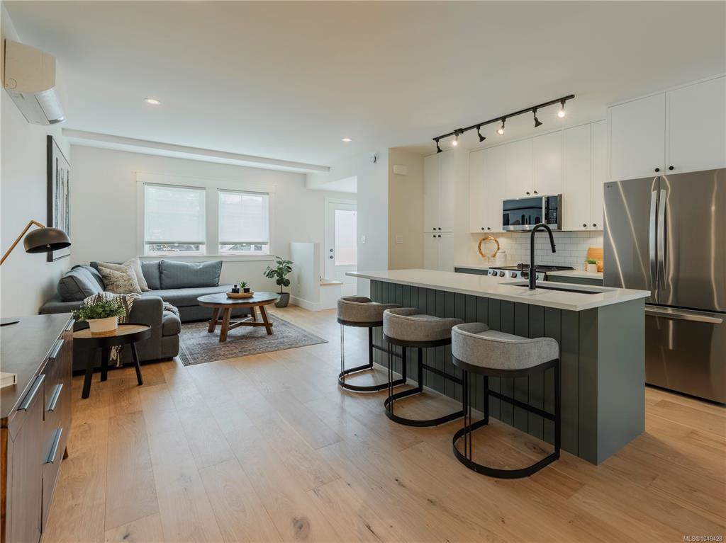 1830 Allenby St, 1049428, BC,