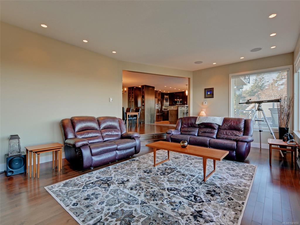 Fifth View of 280 Milburn Dr, Colwood, BC, V8W 4A3