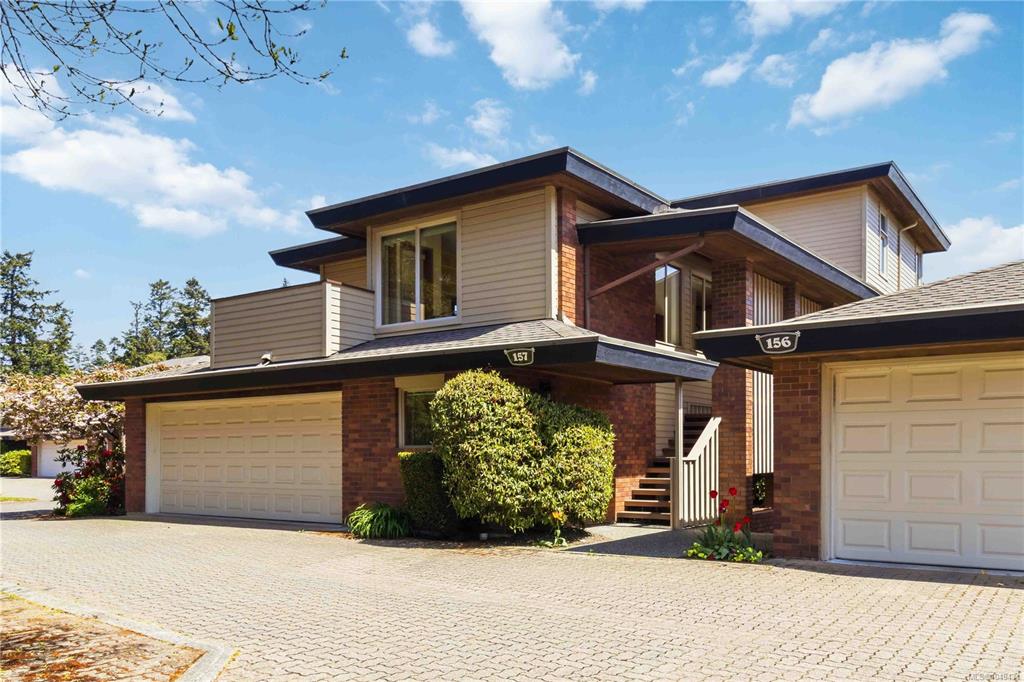 Third View of 2345 Cedar Hill Cross Rd, Uplands Estates, Oak Bay, BC, V8P 5M8