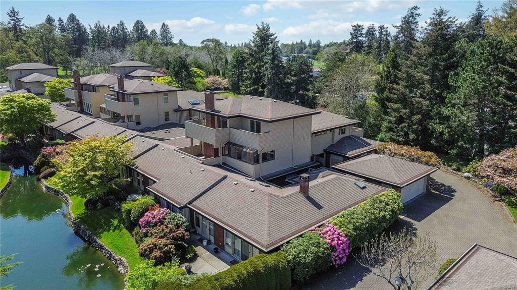 Fourth View of 2345 Cedar Hill Cross Rd, Uplands Estates, Oak Bay, BC, V8P 5M8