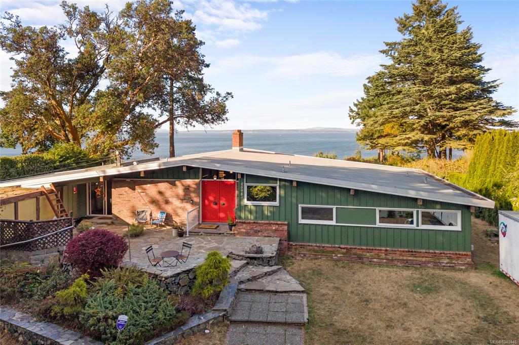 Third View of 4598 Torquay Dr, Saanich, BC, V8N 3L7