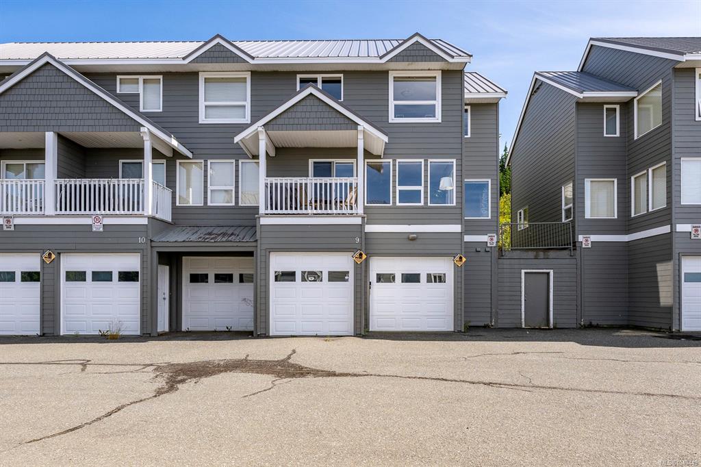 Second View of 1370 Henry Rd, Parkview Place, Courtenay, BC, V9J 1L0