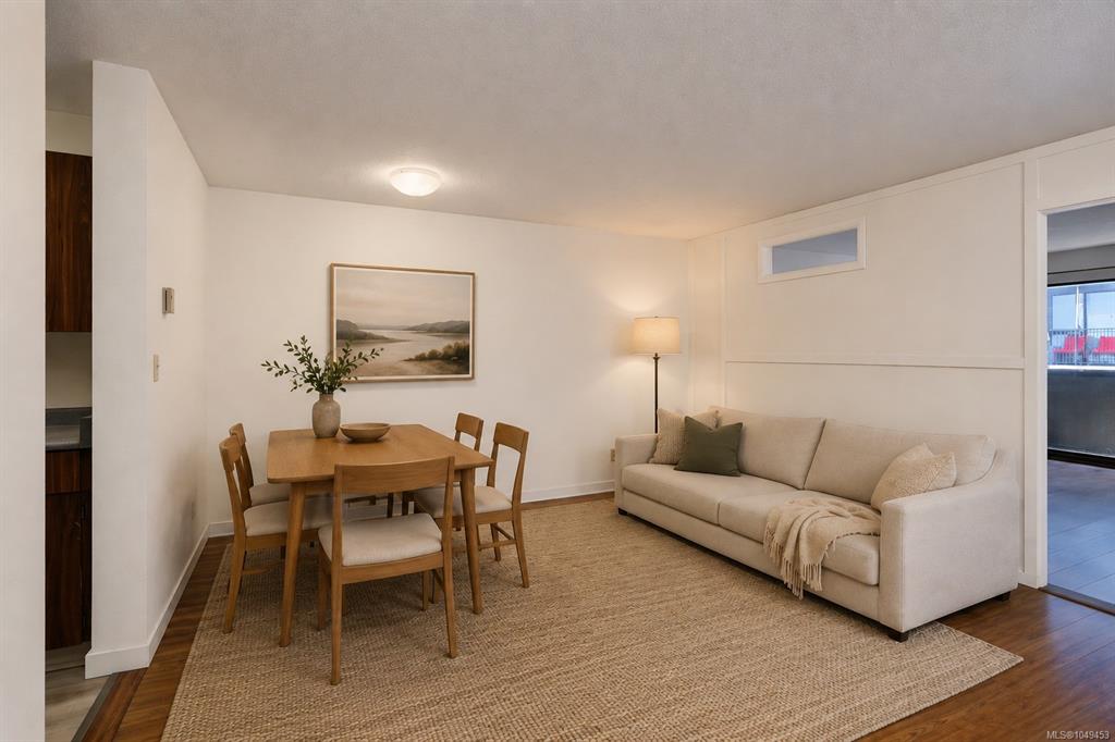 Fourth View of 755 Hillside Ave, Hillcrest Center, Victoria, BC, V8T 5B3
