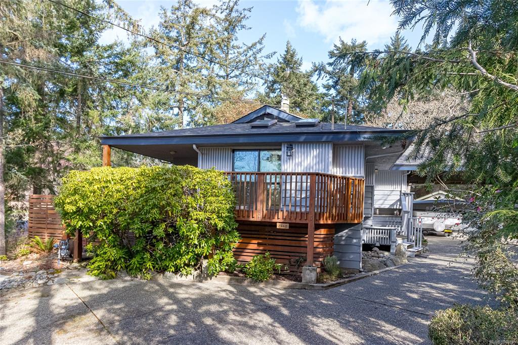 Fifth View of 2660 Macdonald Dr E, Saanich, BC, V8N 1X9
