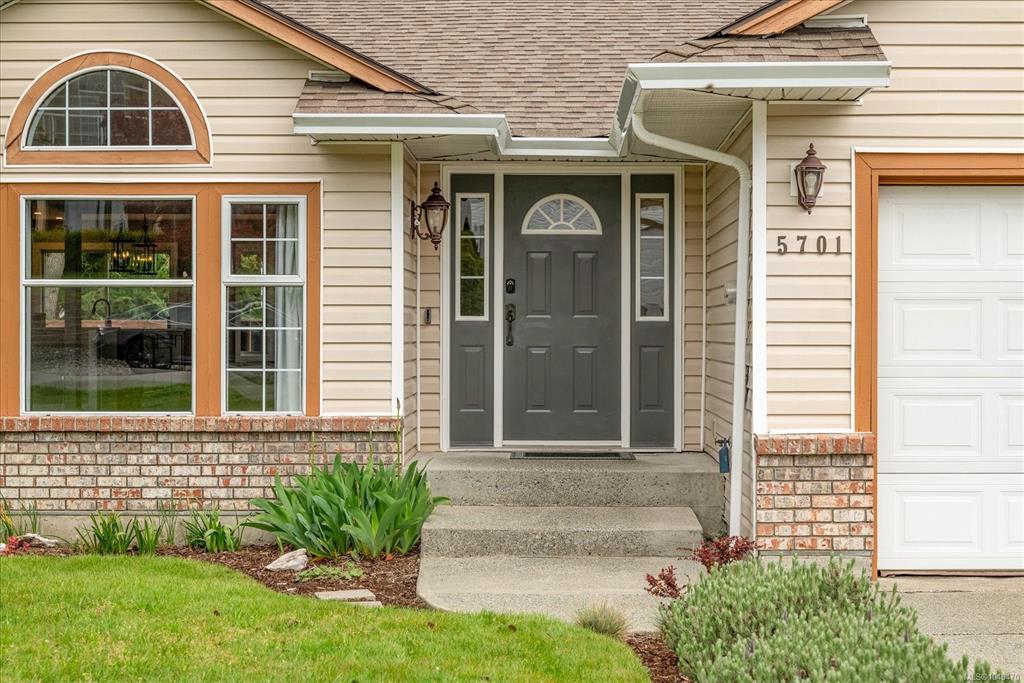 Third View of 5701 Malibu Terr, Nanaimo, BC, V9T 5W7