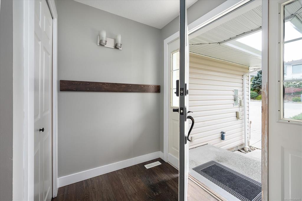 Fifth View of 5701 Malibu Terr, Nanaimo, BC, V9T 5W7