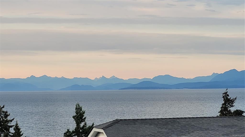 Third View of 101 Sandpiper Pl, Nanaimo, BC, V9V 1J5