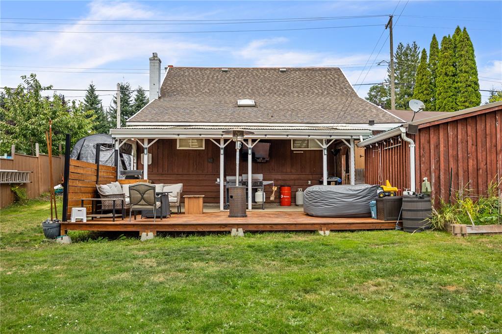 Third View of 2629 Dunsmuir Ave, Cumberland, BC, V0R 1S0