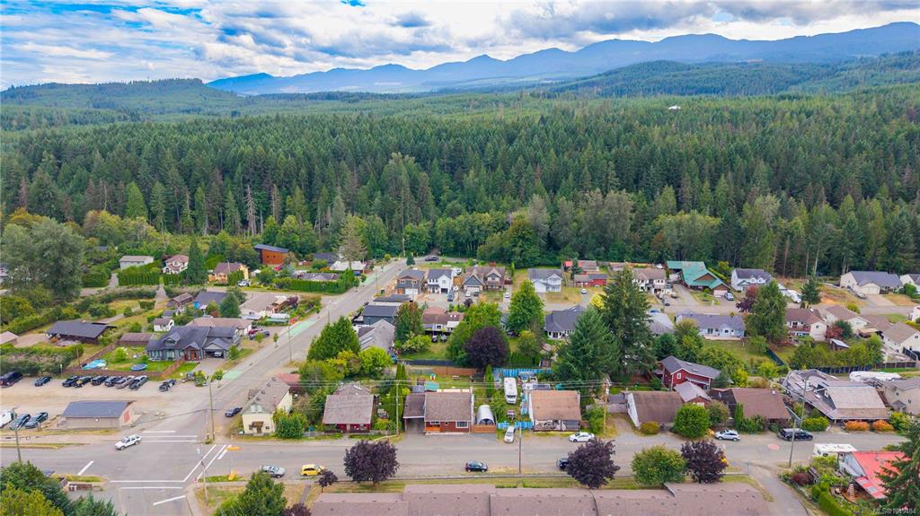 Fourth View of 2629 Dunsmuir Ave, Cumberland, BC, V0R 1S0