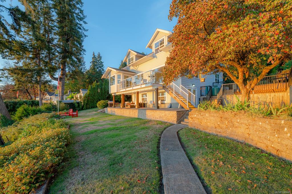 Fifth View of 319 Chemainus Rd, Ladysmith, BC, V9G 1X9