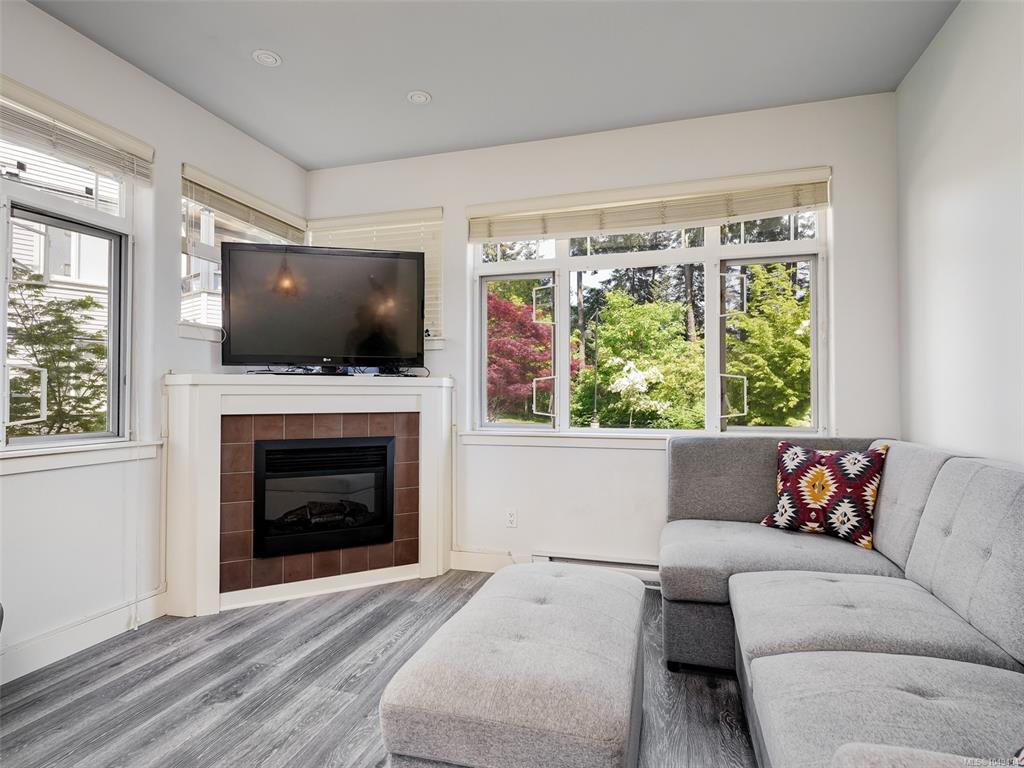 Fourth View of 1115 Craigflower Rd, Esquimalt, BC, V9A 7R1