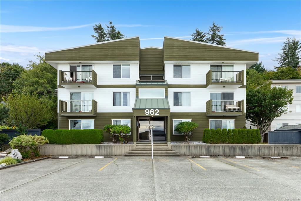 962 Island Hwy S, 1049497, BC,