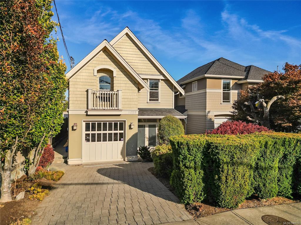 Second View of 1059 Clare St, Victoria, BC, V8S 4B5