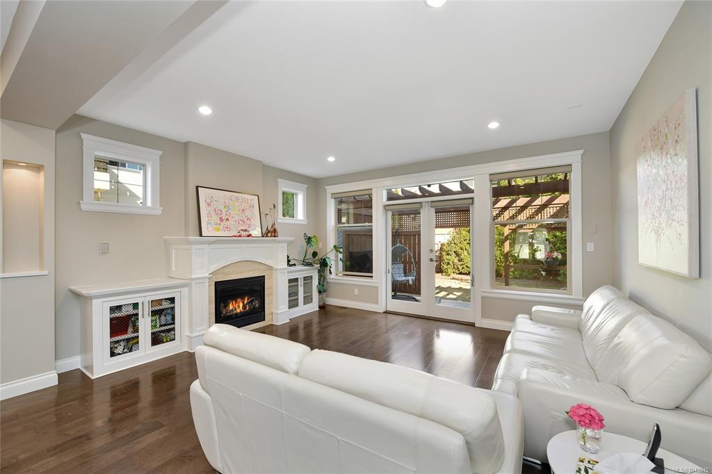 Fifth View of 1059 Clare St, Victoria, BC, V8S 4B5