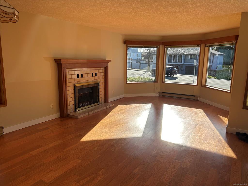 Third View of 4225 Quadra St, Saanich, BC, V8X 1L5