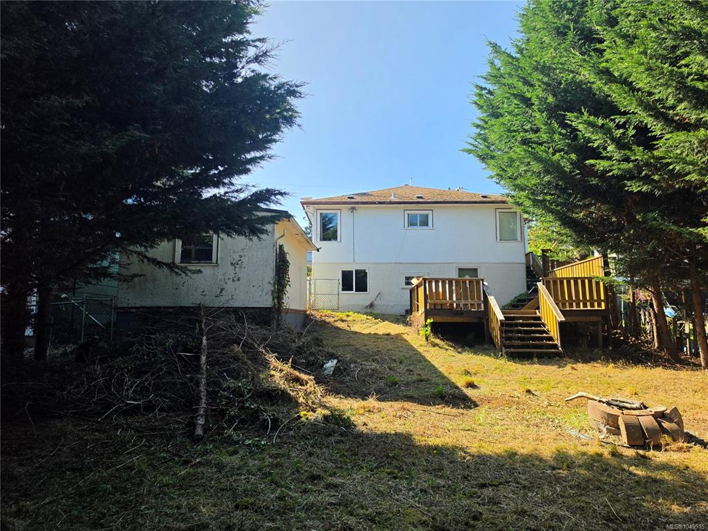 Fifth View of 315 View St, Nanaimo, BC, V9R 4N8