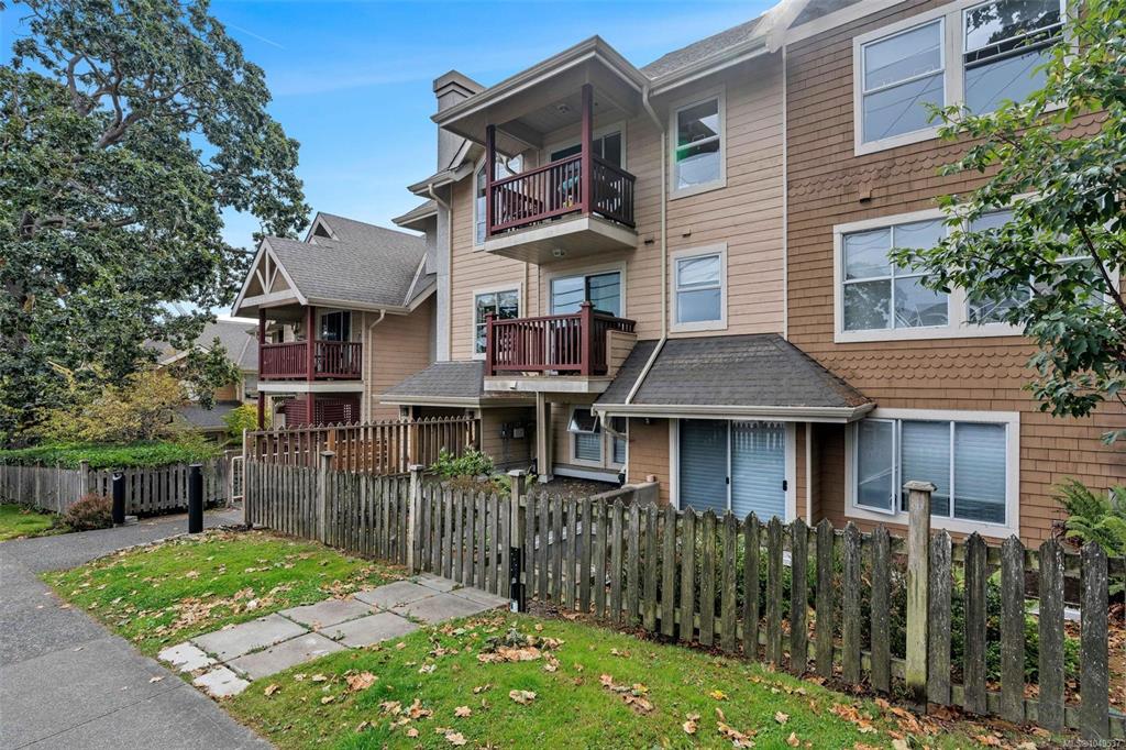 1593 Begbie St, 1049537, BC,