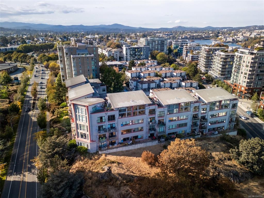 Fourth View of 455 Sitkum Rd, Victoria, BC, V9A 7N9