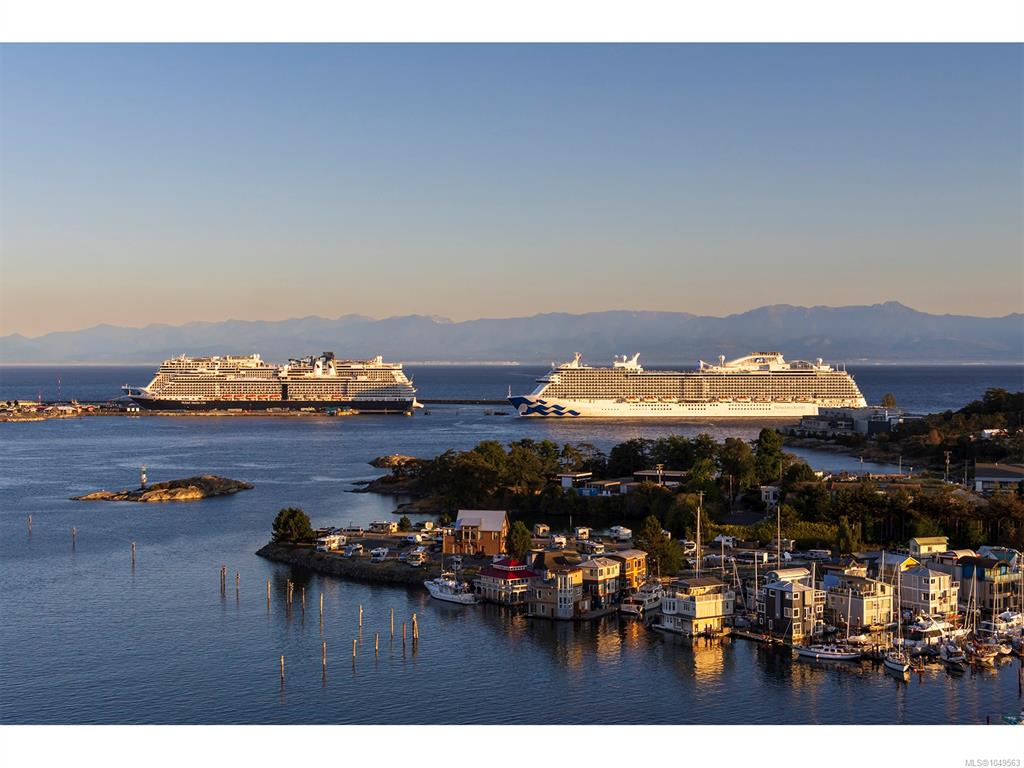 Fifth View of 845 Dunsmuir Rd, Swallows Landing, Esquimalt, BC, V9A 0A7