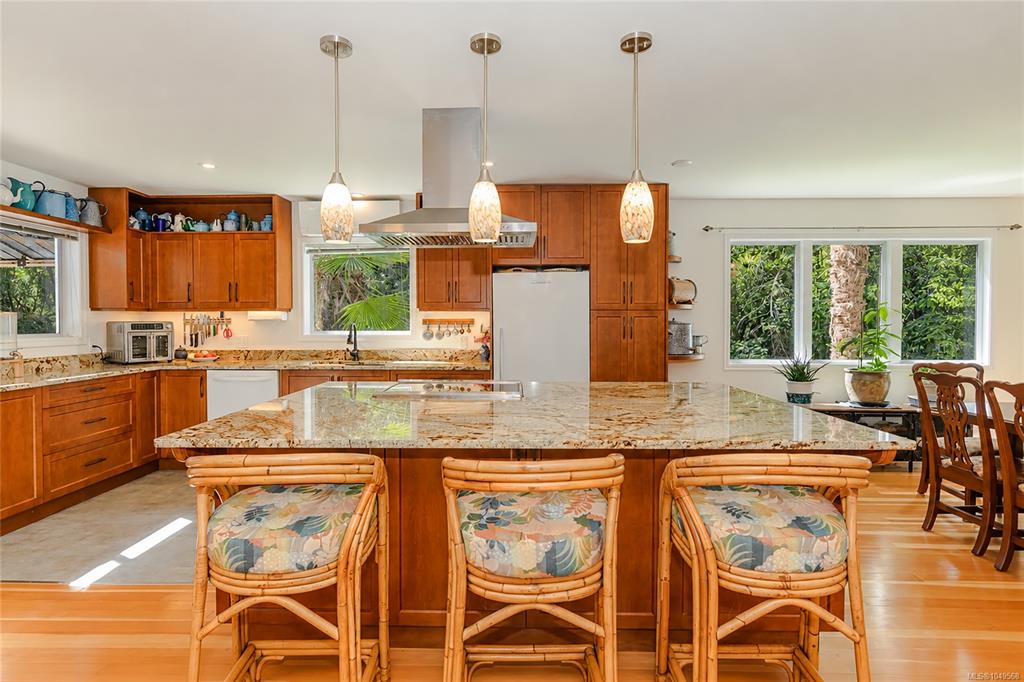 Third View of 154 High Hill Rd, High Hill, Salt Spring, BC, V8K 2N6