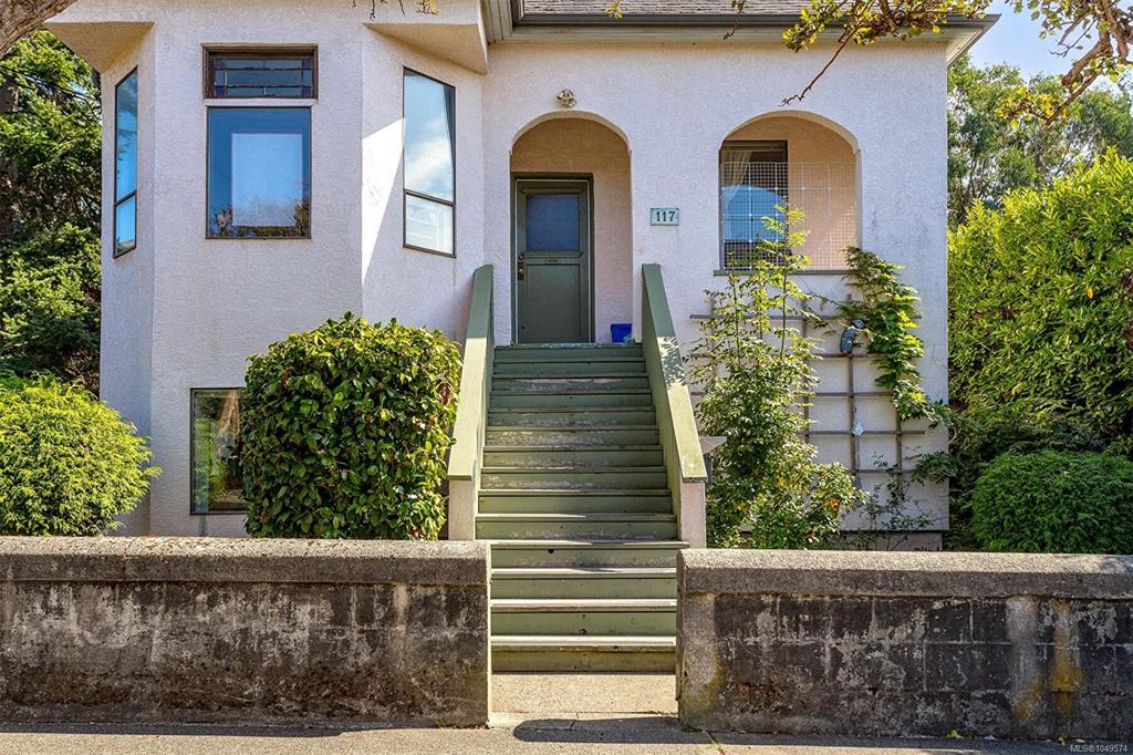 Fifth View of 117 Medana St, Victoria, BC, V8V 2H6