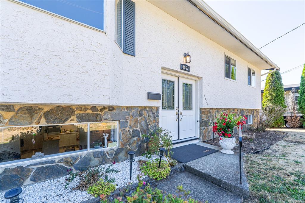 Third View of 3057 Shoreview Dr, Langford, BC, V9B 4K6