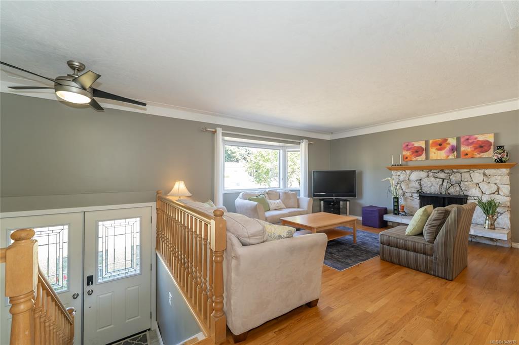 Fourth View of 3057 Shoreview Dr, Langford, BC, V9B 4K6