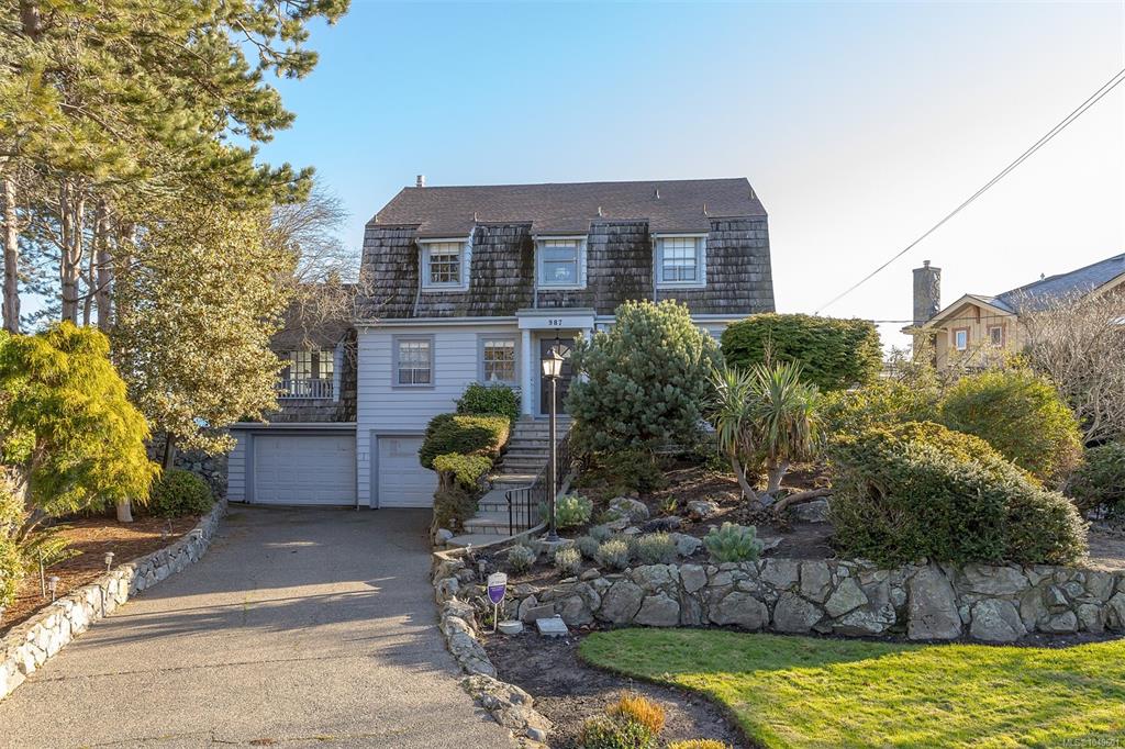 Fourth View of 987 Beach Dr, Oak Bay, BC, V8S 2N2