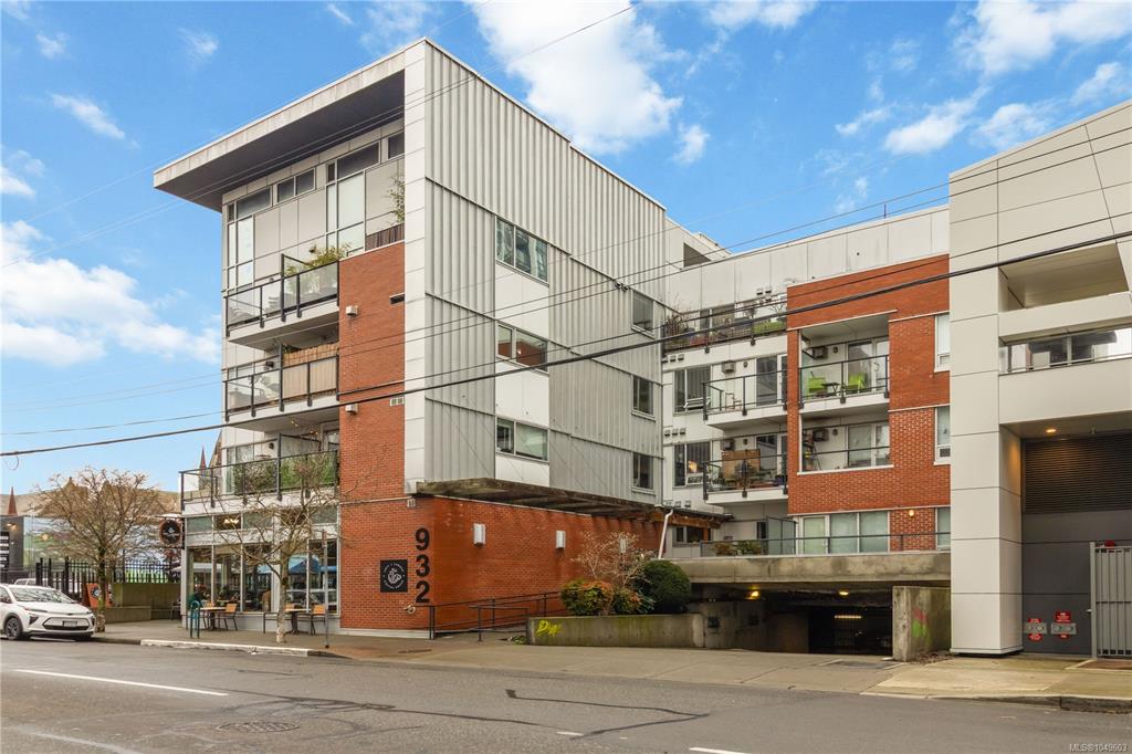 932 Johnson St, 1049603, BC,