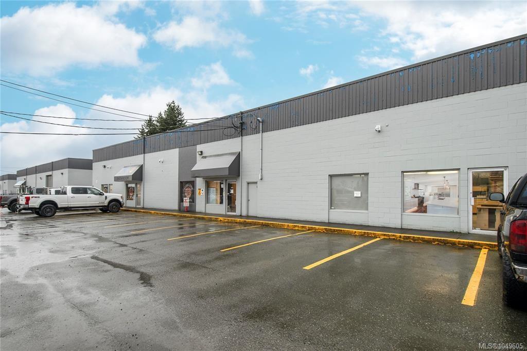 Second View of 1580 Willow St, Campbell River, BC, V9W 3M7