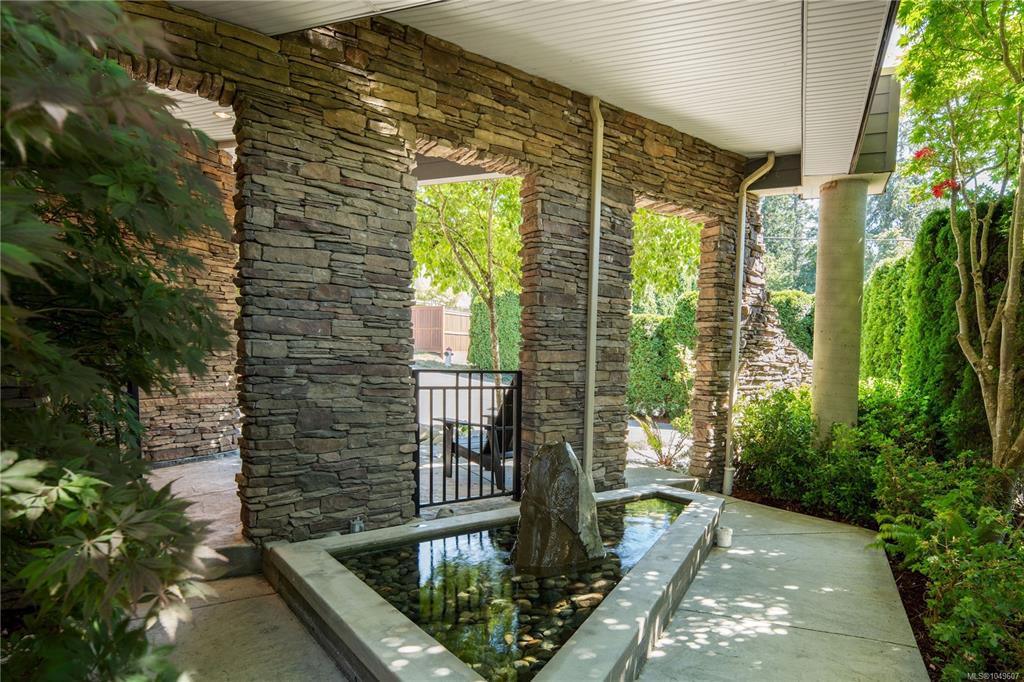 Fifth View of 916 Grilse Lane, Central Saanich, BC, V8M 1B5