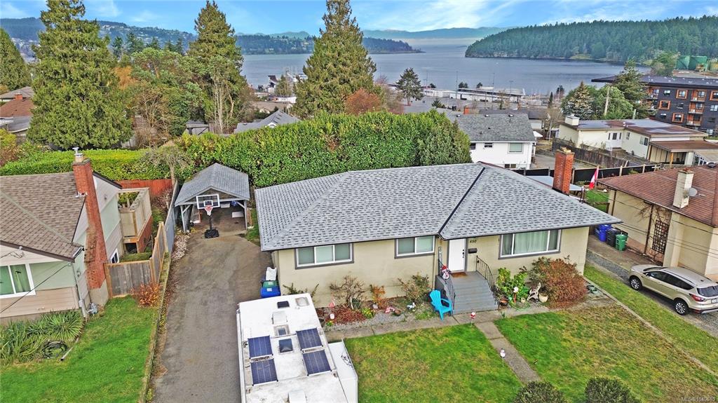 Second View of 650 Hawkins St, Nanaimo, BC, V9S 2V6