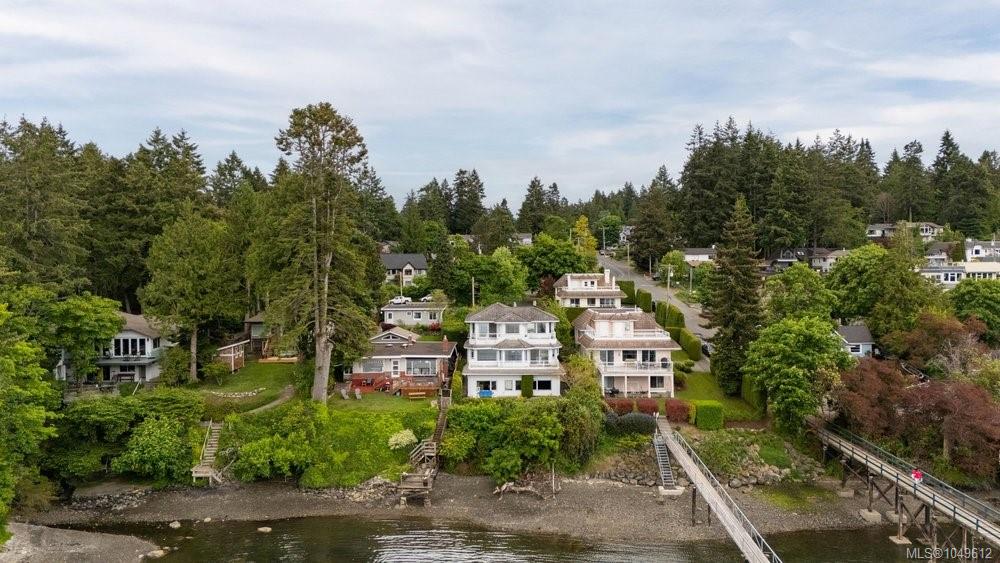 Second View of 7014 Brentwood Dr, Central Saanich, BC, V8M 1B4