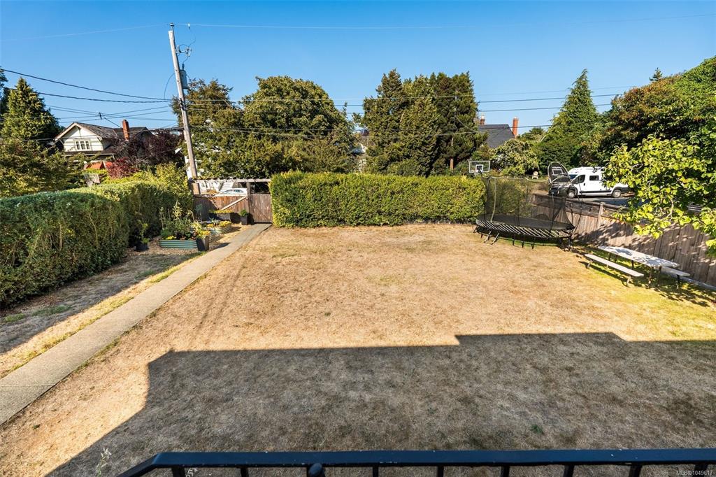 Third View of 1050 Deal St, Oak Bay, BC, V8S 5G5