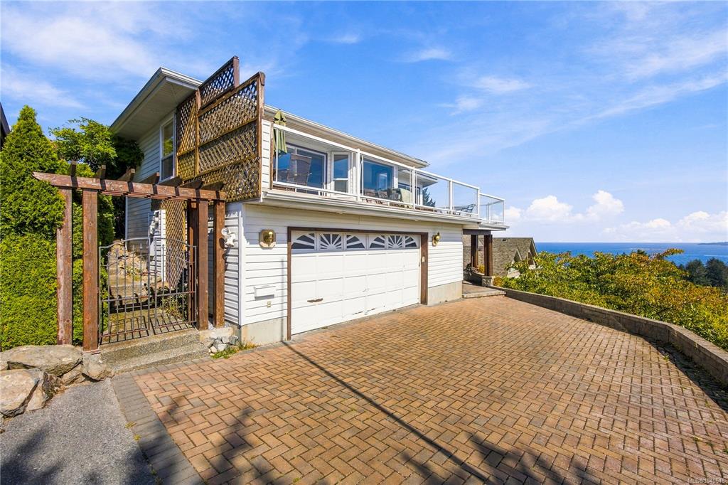 3665 Glen Oaks Dr, 1049618, BC,
