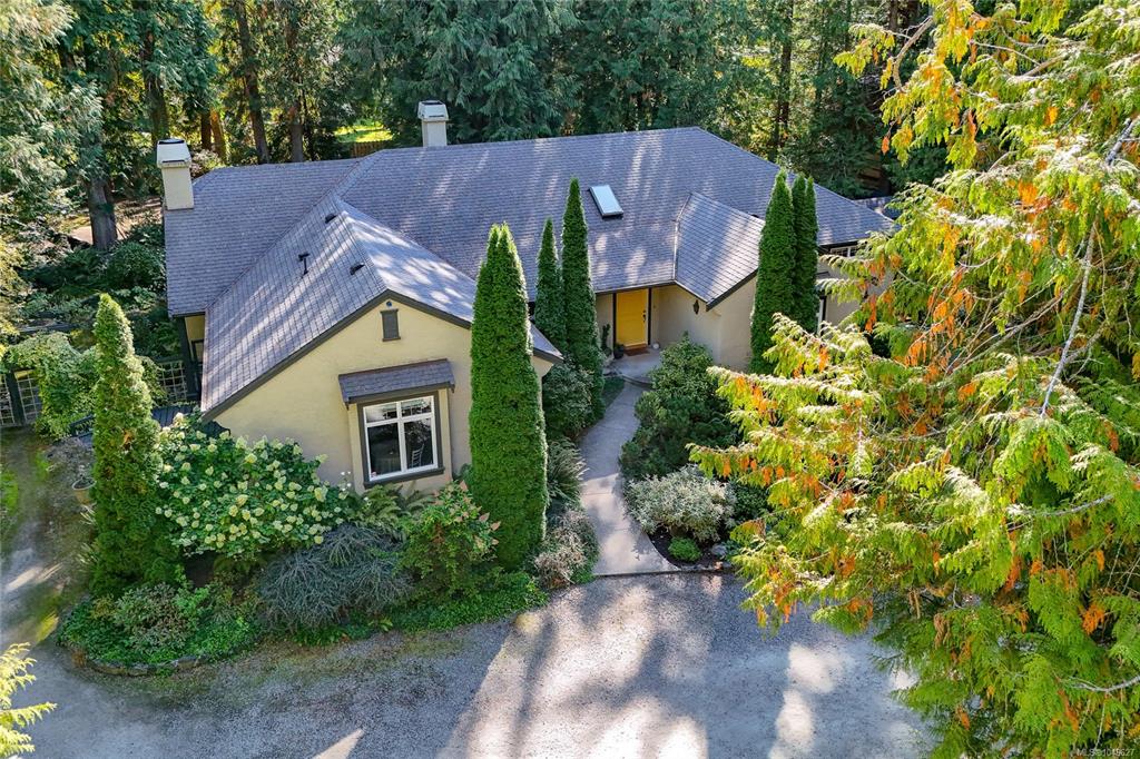 Second View of 671 Dalkeith Ave, North Saanich, BC, V8L 5G7