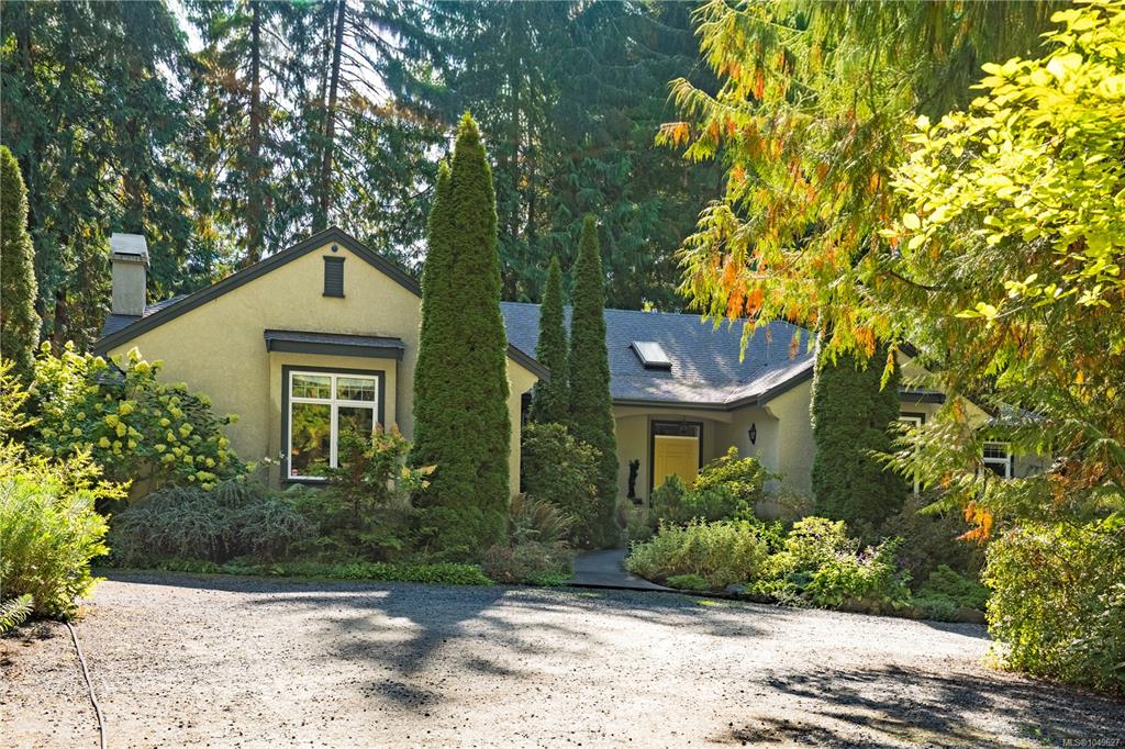 Fifth View of 671 Dalkeith Ave, North Saanich, BC, V8L 5G7