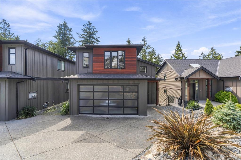 Fourth View of 230 Golden Oaks Cres, Nanaimo, BC, V9T 0K8