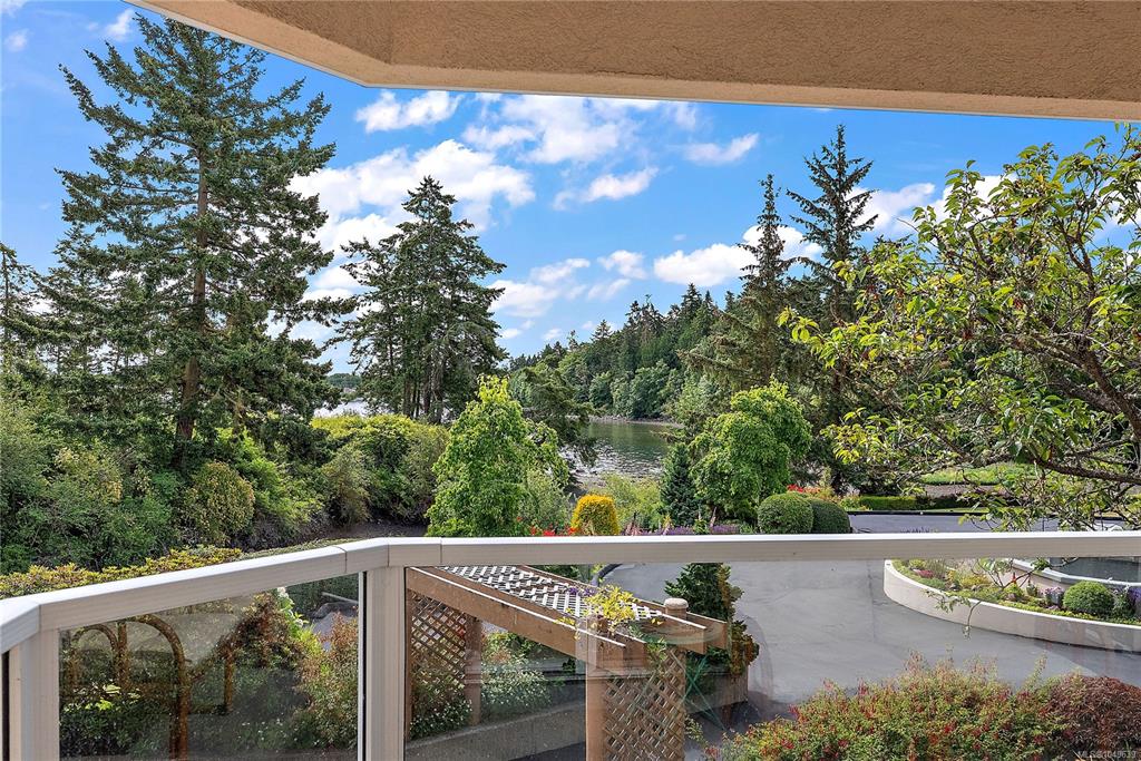 Third View of 2600 Ferguson Rd, Central Saanich, BC, V8M 2C1
