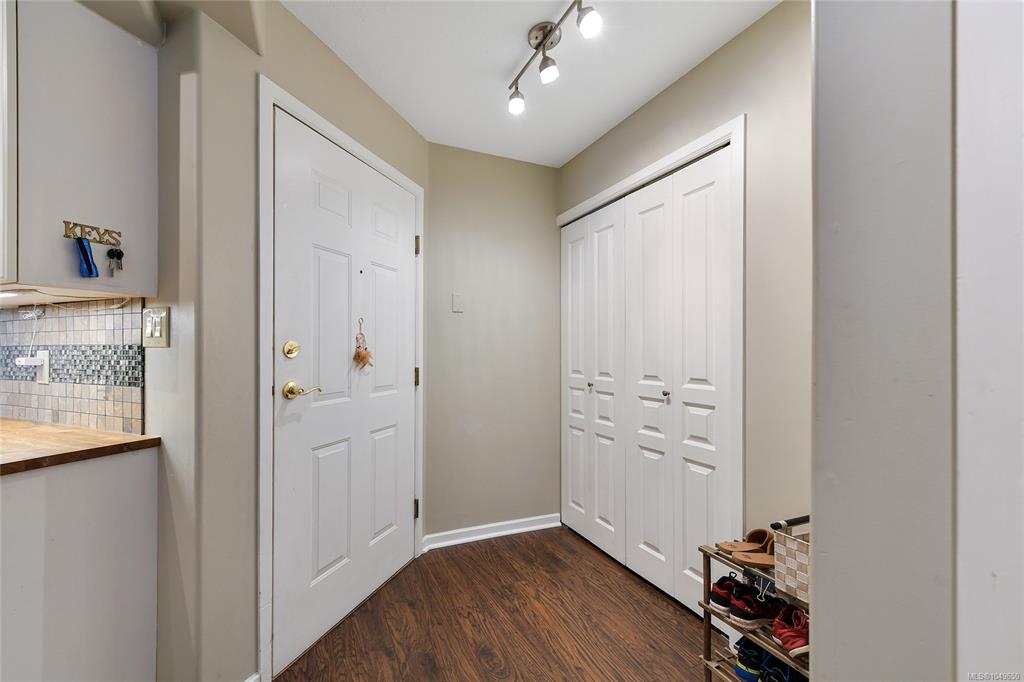 Third View of 27 Songhees Rd, The Peninsula, Victoria, BC, V9A 7M6