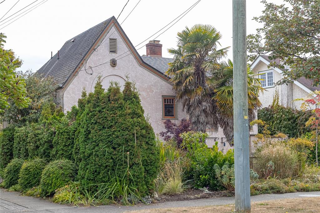 Fifth View of 63 Howe St, Victoria, BC, V8V 4K2
