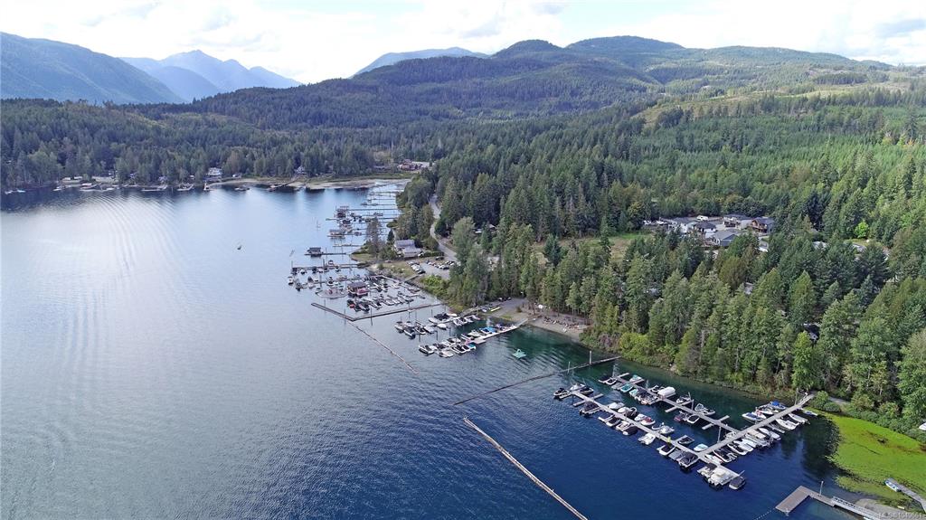 10324 Lakeshore Rd, 1049661, BC,