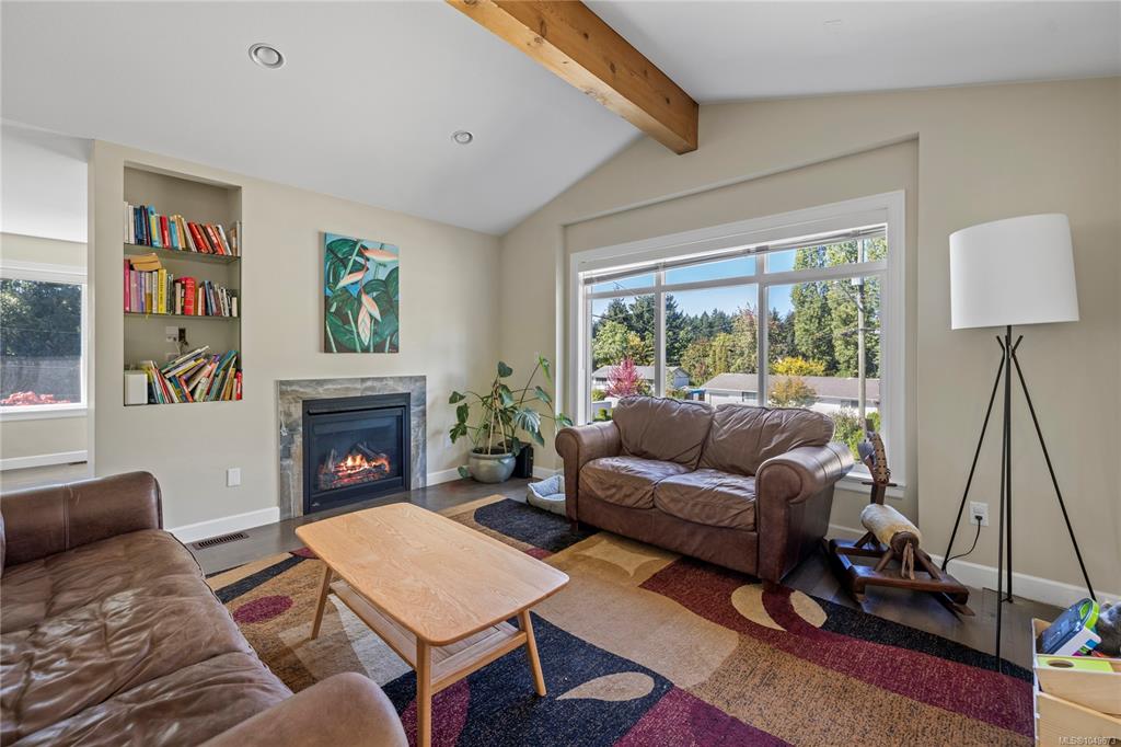 Third View of 5702 Amsterdam Cres, Nanaimo, BC, V9T 5J4