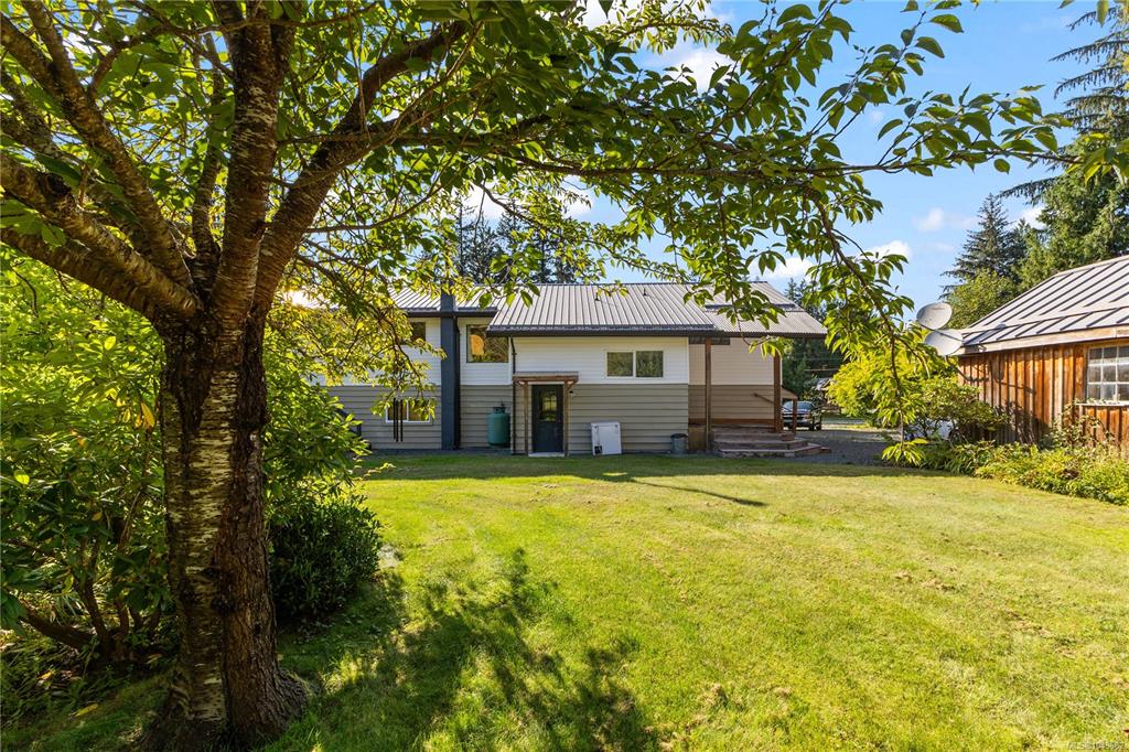 Fourth View of 1818 Sachts Rd, Sayward, BC, V0P 1R0