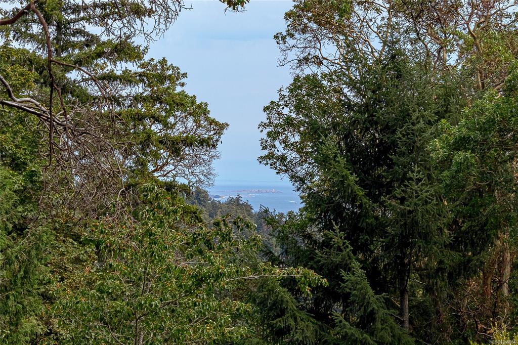 Third View of 3330 Ravenwood Rd, Colwood, BC, V9C 2X4